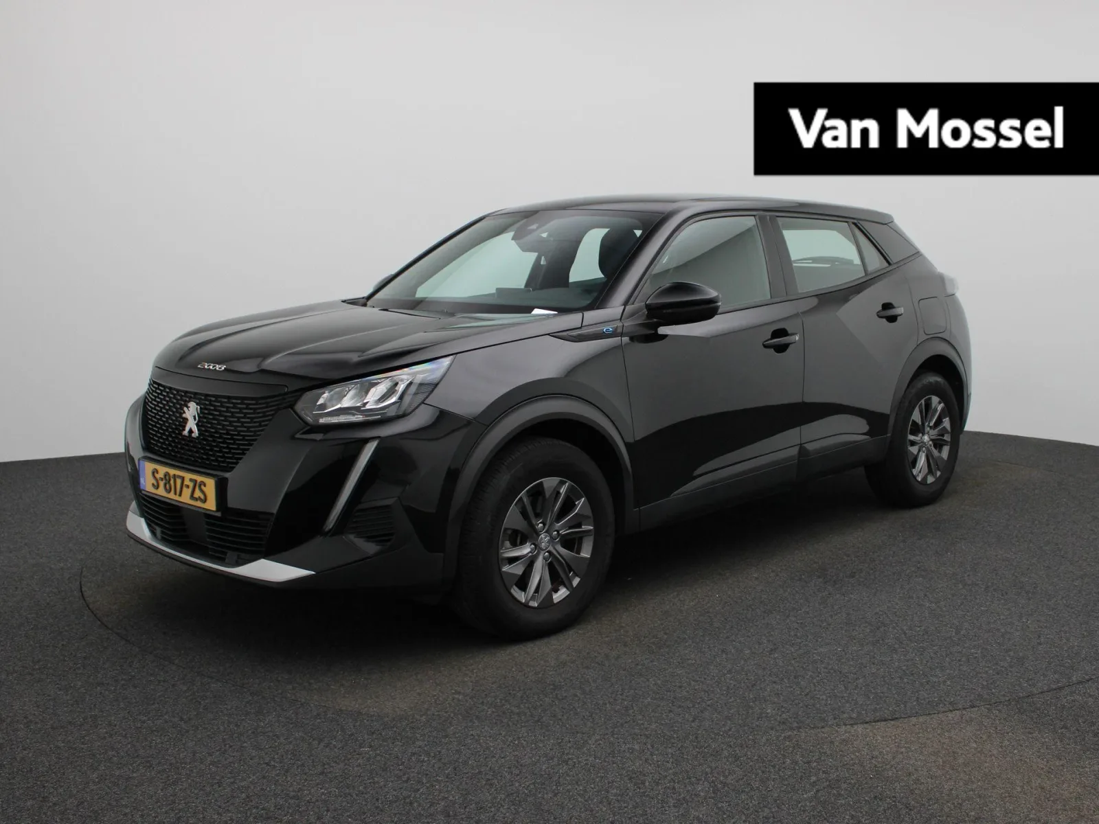 Peugeot e-2008 (2023) — foto 1