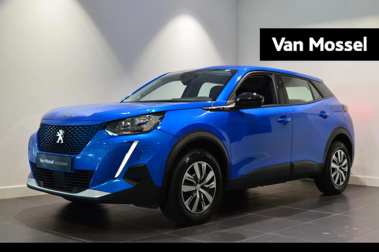 Peugeot e-2008 (2022) — foto 1