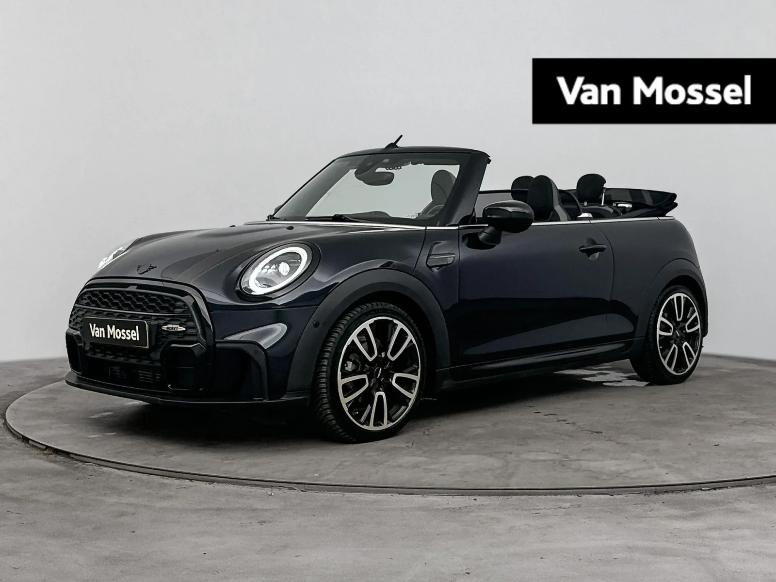 MINI Cabrio (2023) — foto 1