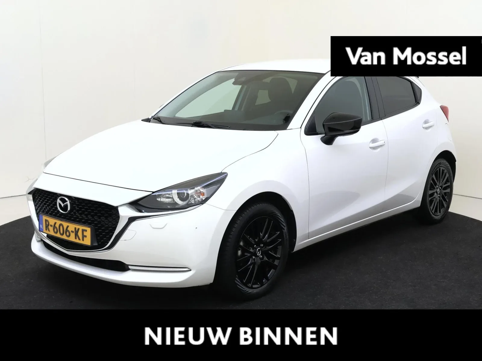 Mazda 2 (2022) — foto 1