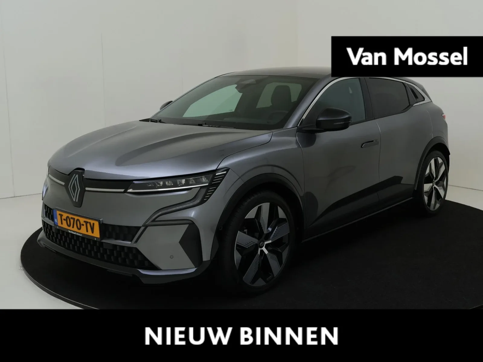 Renault Mégane E-Tech (2023) — foto 1