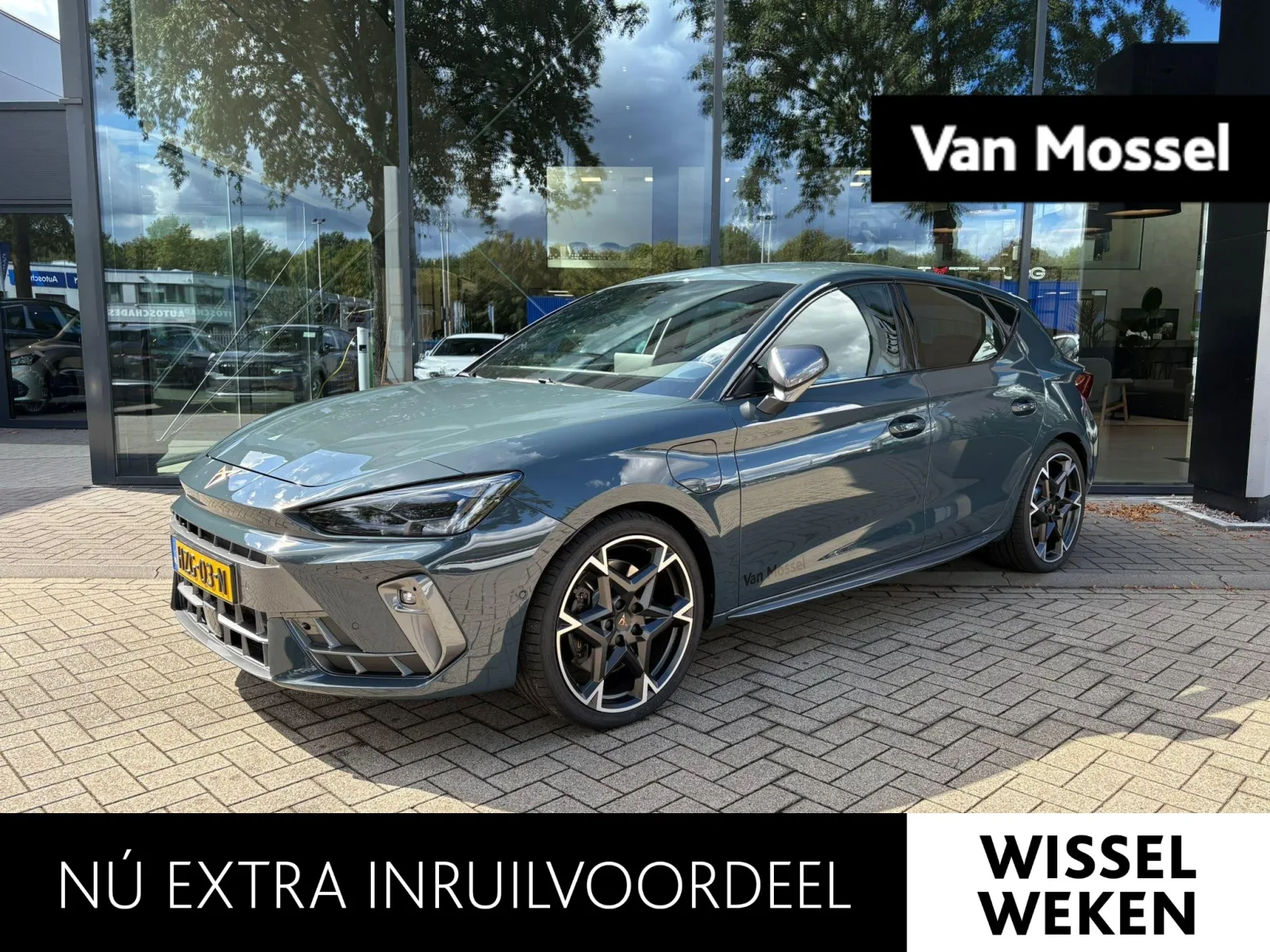 CUPRA Leon (2025) — foto 1