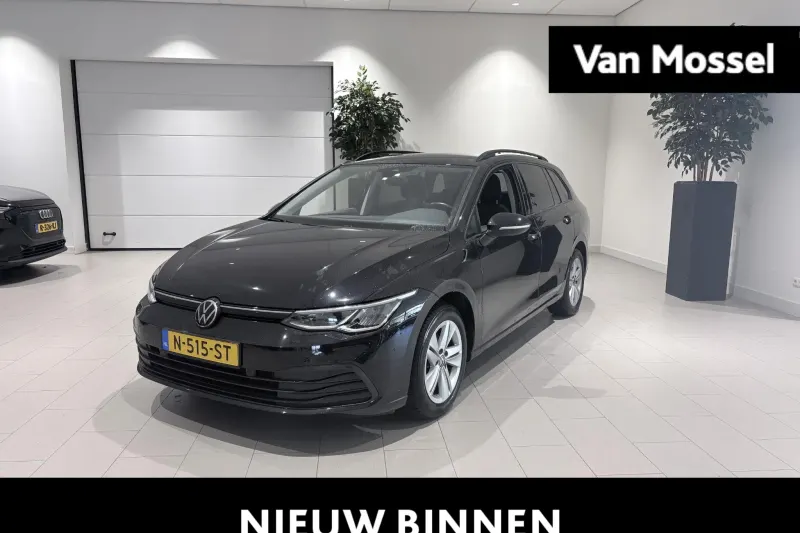 Volkswagen Golf (2022)