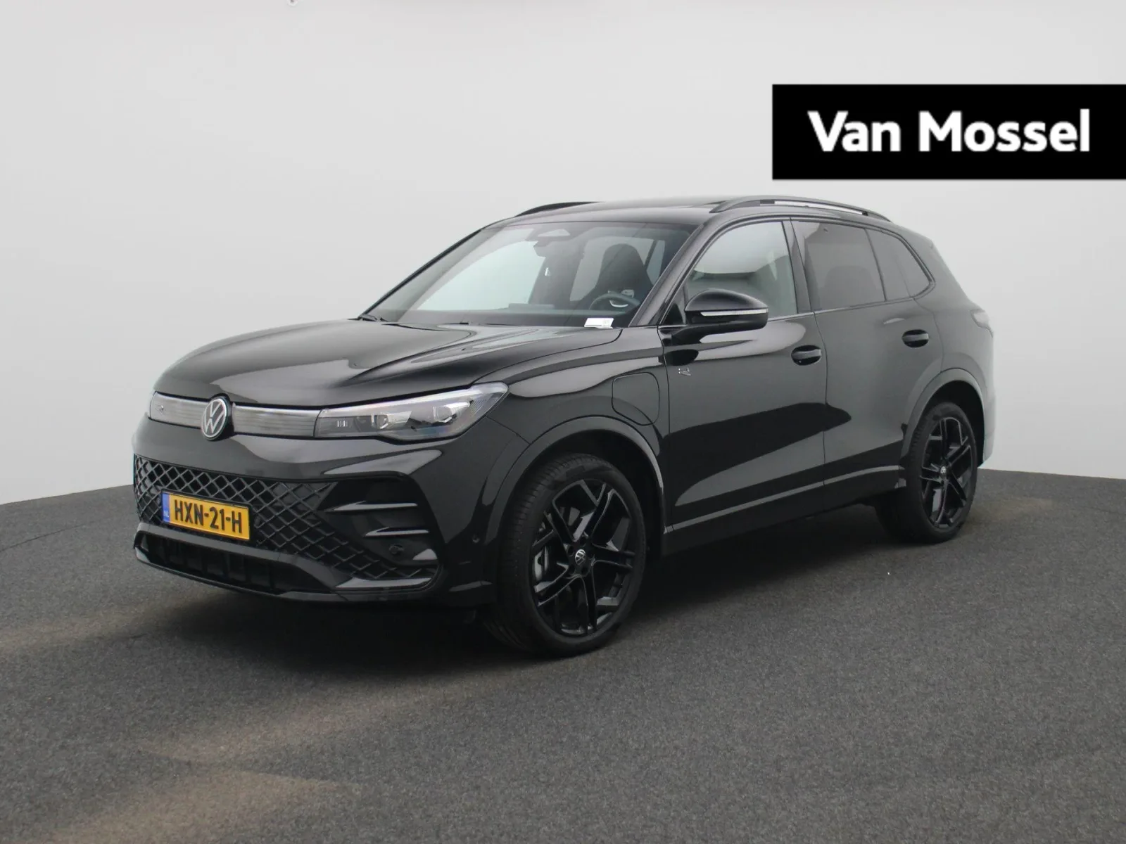 Volkswagen Tiguan (2025) — foto 1