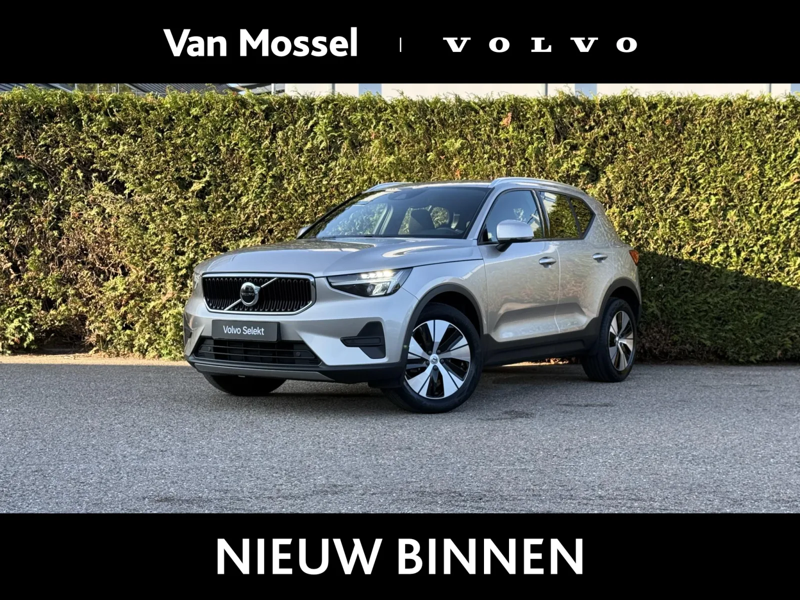 Volvo XC40 (2022) — foto 1