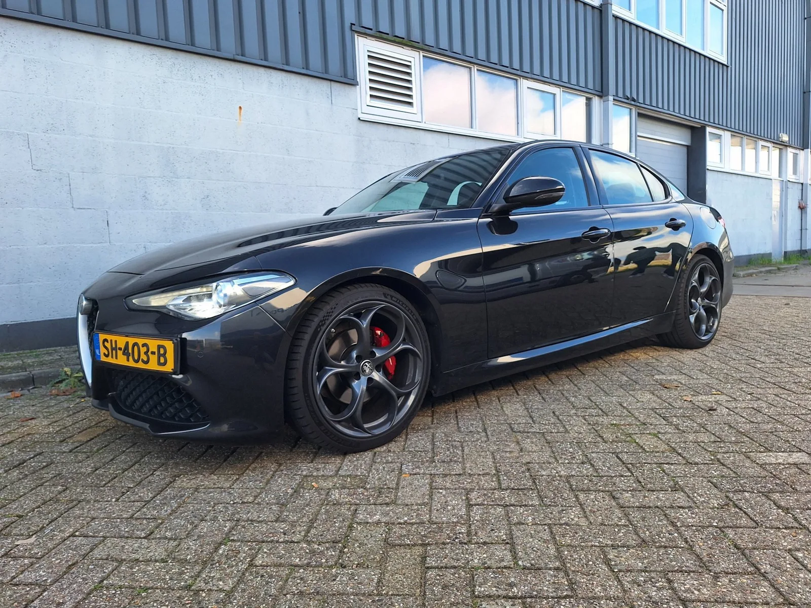 Alfa Romeo Giulia (2018) — foto 1