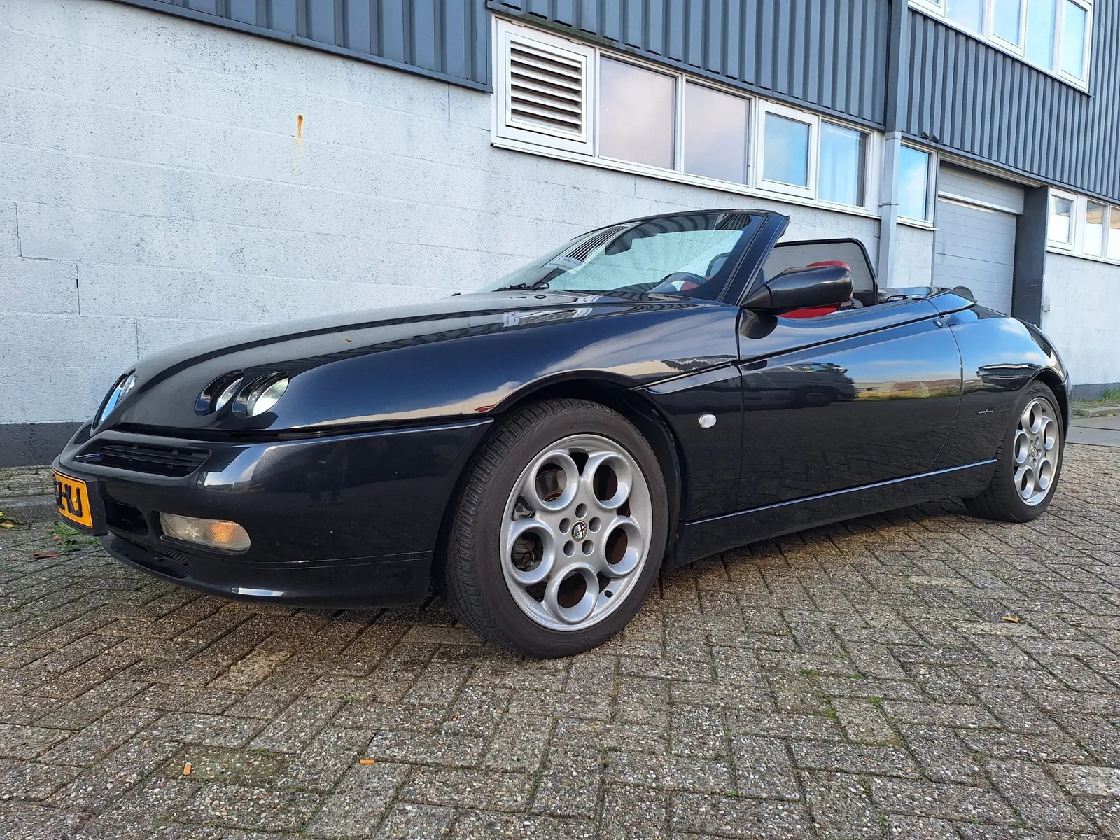 Alfa Romeo Spider (2001) — foto 1