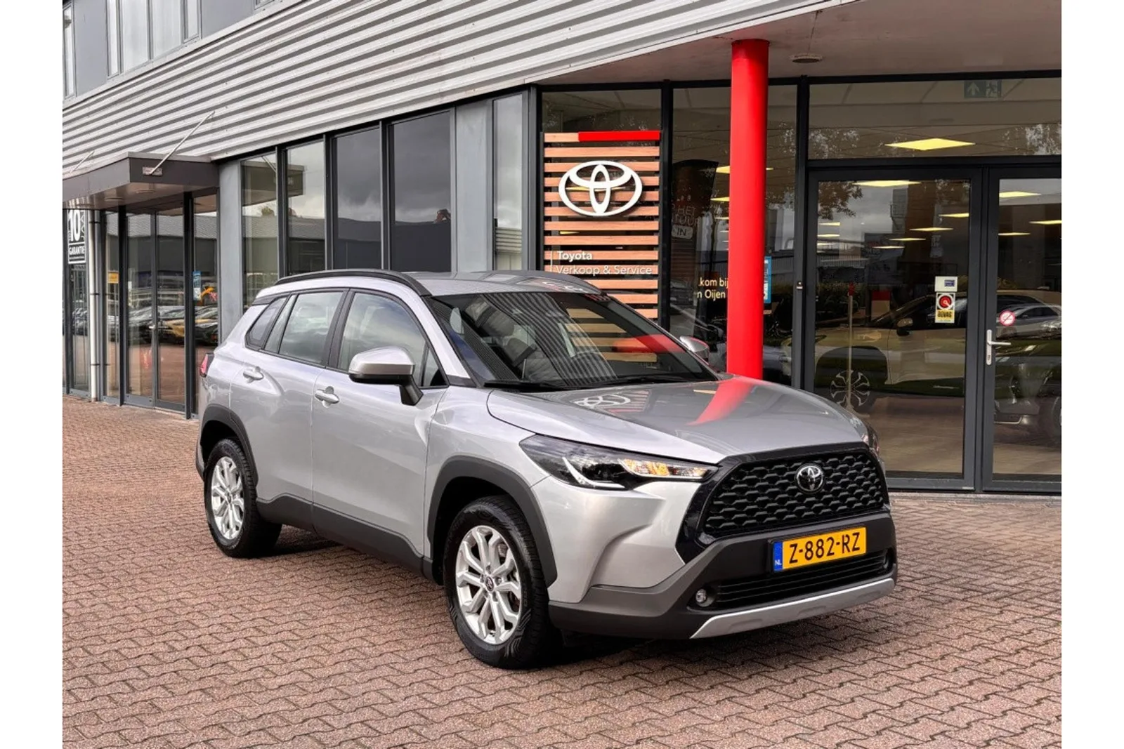 Toyota Corolla Cross (2024) — foto 1