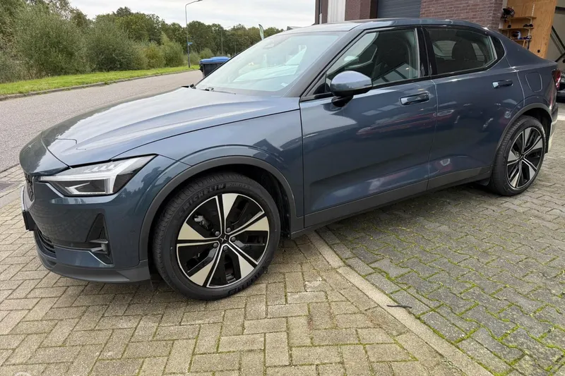 Polestar 2 (2023)