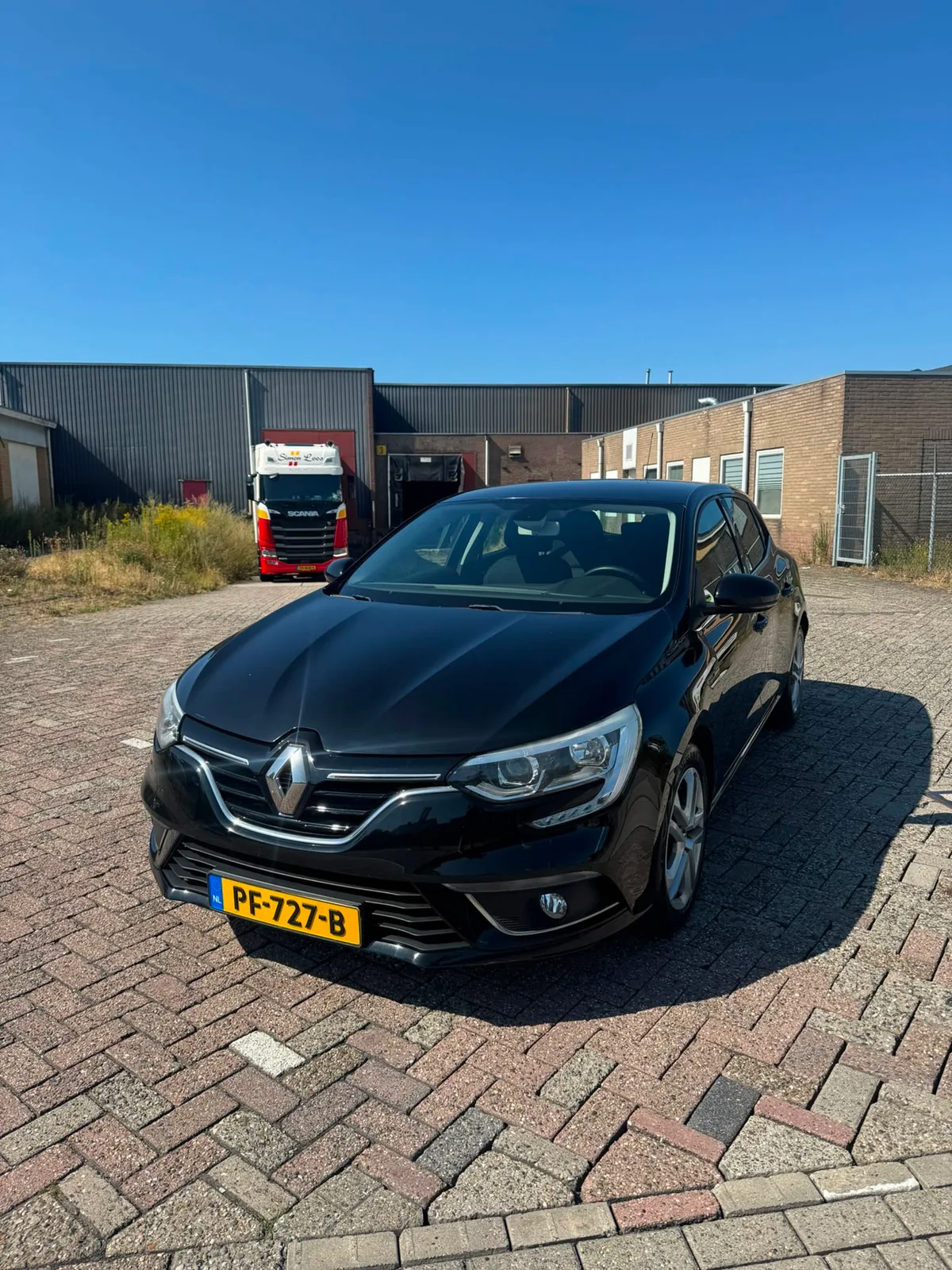 Renault Mégane (2016) — foto 1