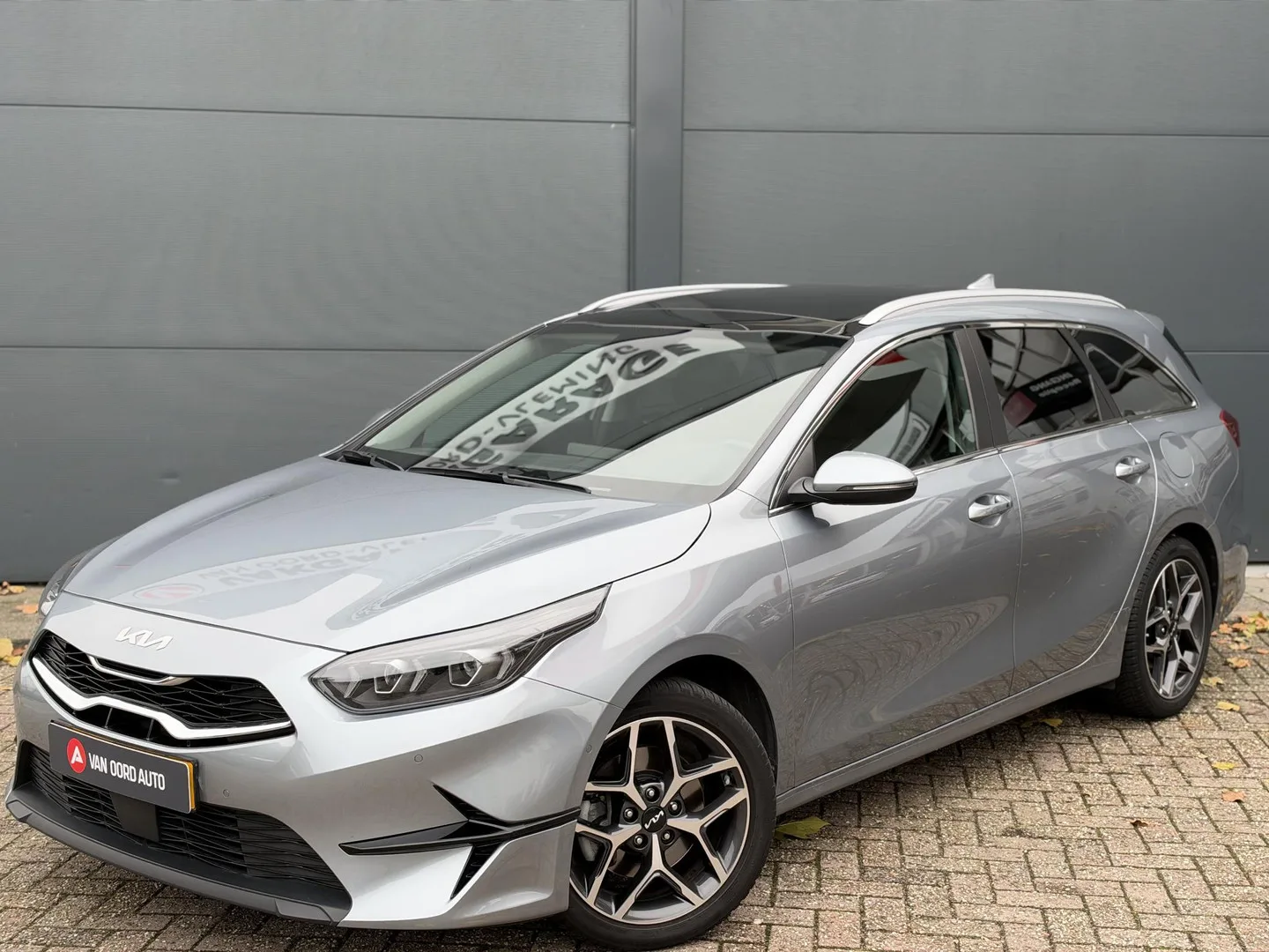 Kia Ceed (2024) — foto 1
