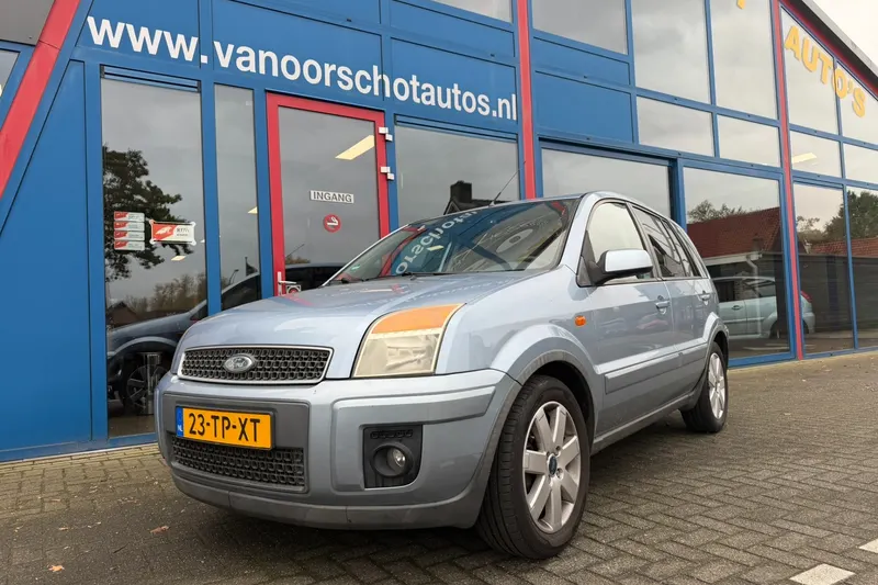 Ford Fusion (2007)