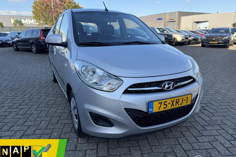 Hyundai i10 (2012)