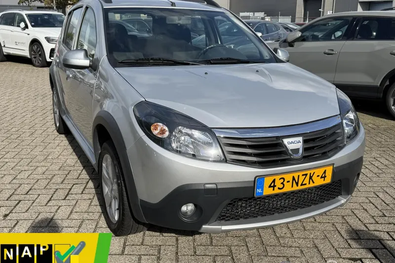 Dacia Sandero (2011)