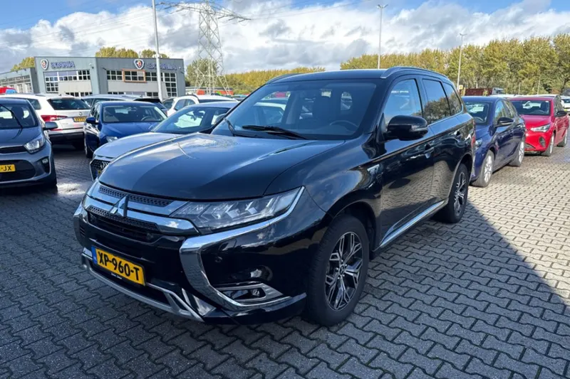 Mitsubishi Outlander (2019)