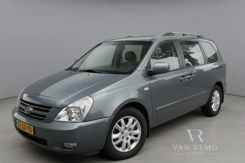 Kia Carnival (2008)