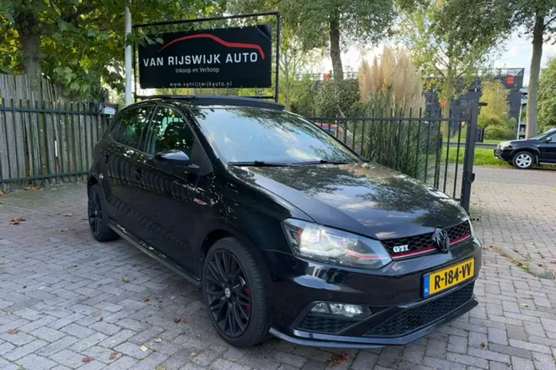 Volkswagen Polo (2015)