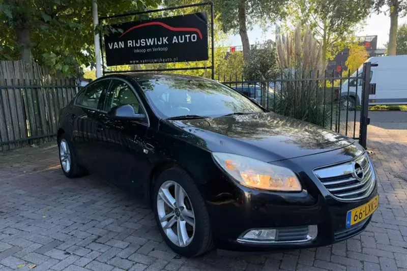 Opel Insignia (2010)