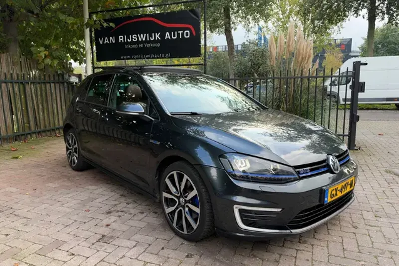 Volkswagen Golf (2015)
