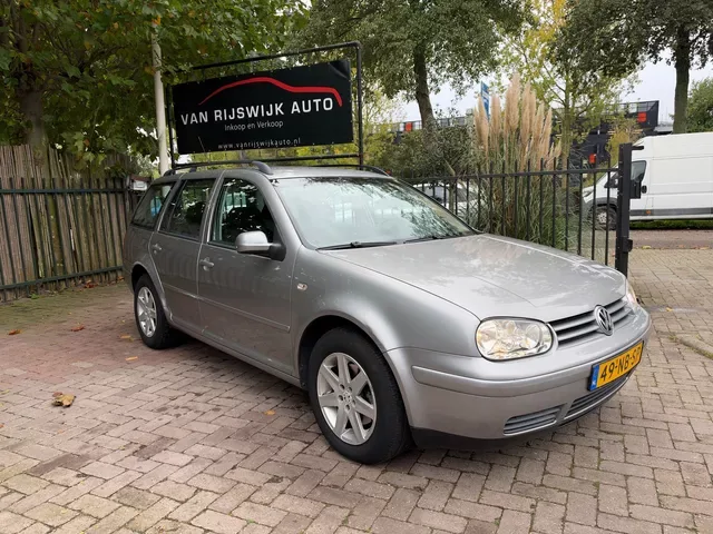 Volkswagen Golf (2003) — foto 1