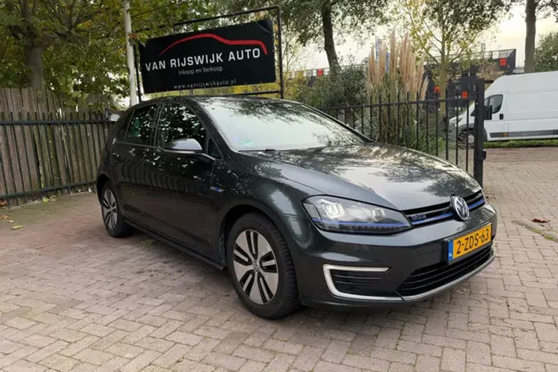 Volkswagen Golf (2014)