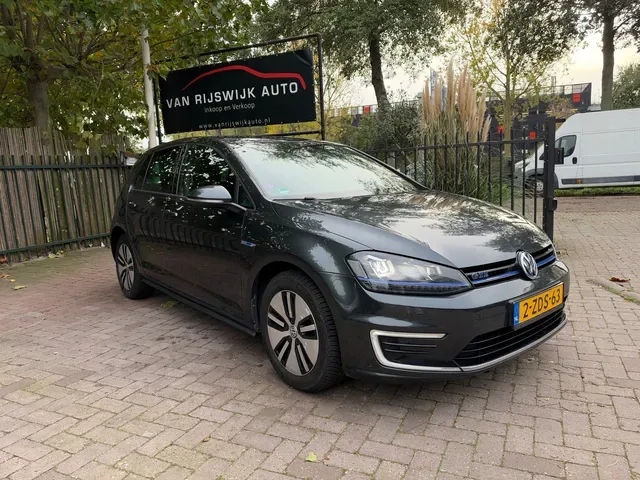 Volkswagen Golf (2014) — foto 1