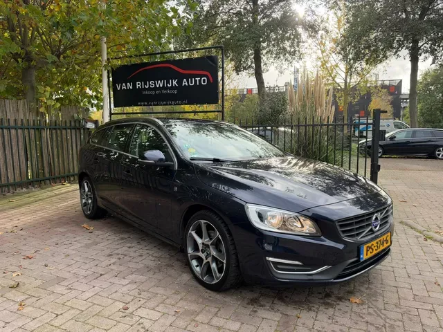 Volvo V60 (2016) — foto 1