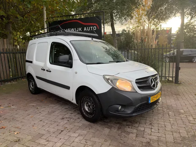 Mercedes-Benz Citan (2013) — foto 1