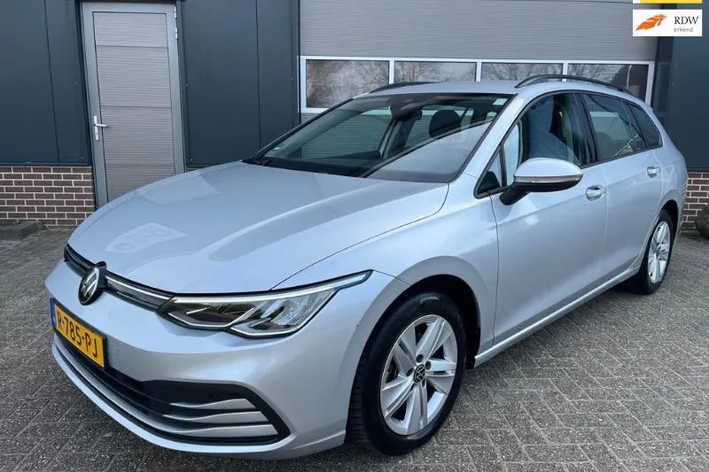 Volkswagen Golf (2022)