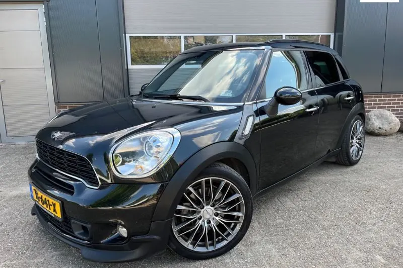 MINI Countryman (2013)
