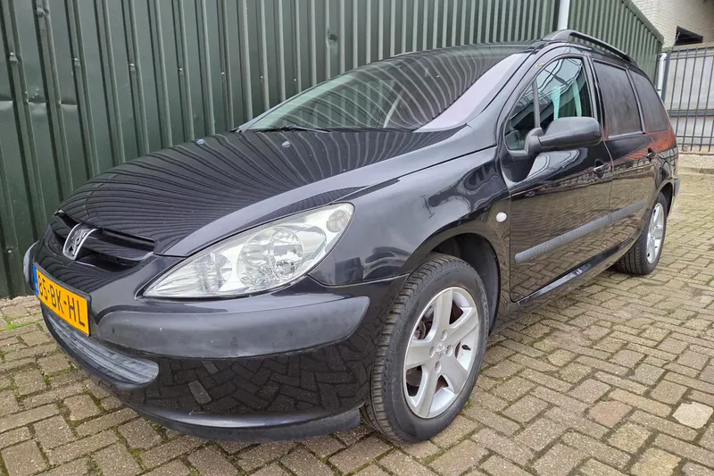 Peugeot 307 (2003)