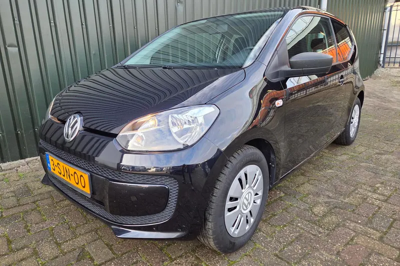 Volkswagen Up! (2013)