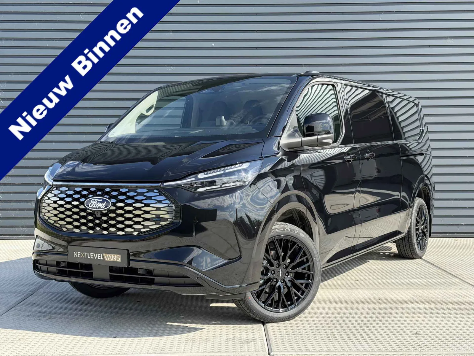 Ford E-Transit Custom (2026) — foto 1