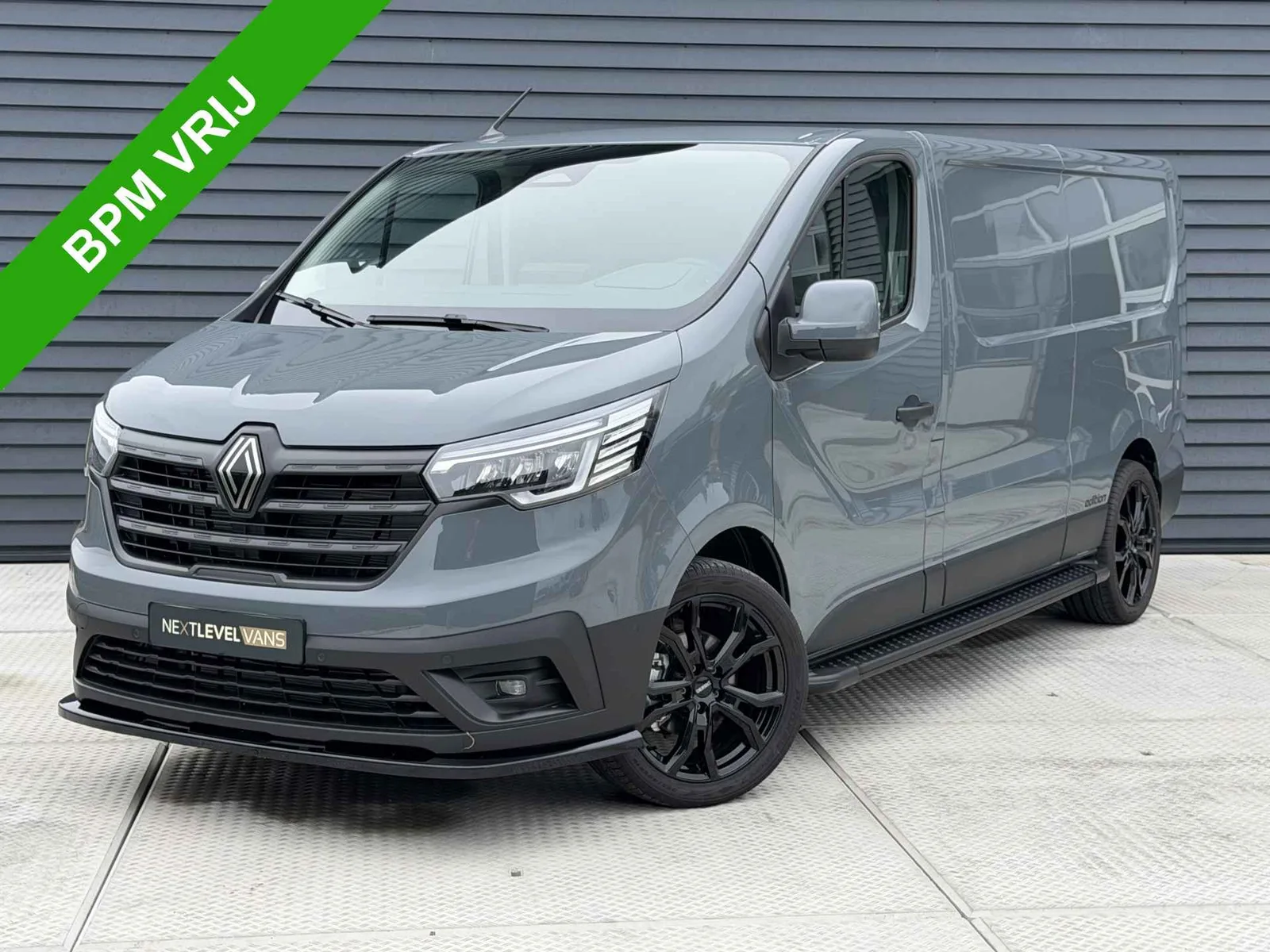 Renault Trafic (2024) — foto 1