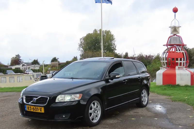 Volvo V50 (2010)