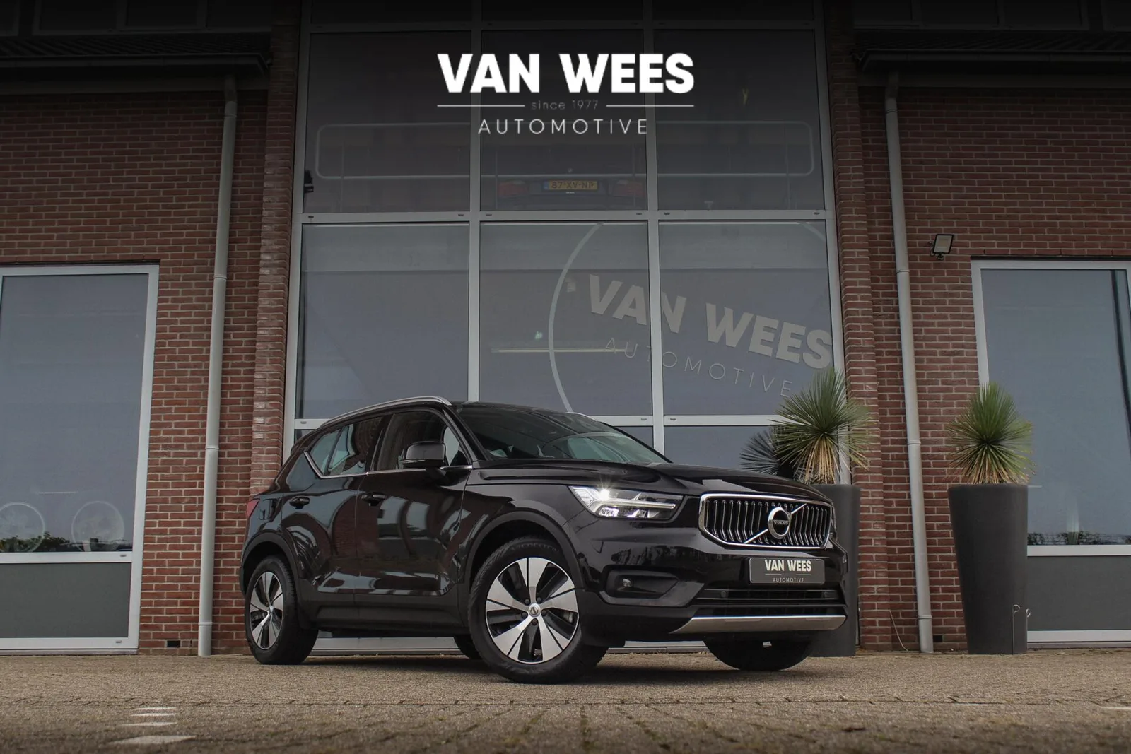 Volvo XC40 (2021) — foto 1