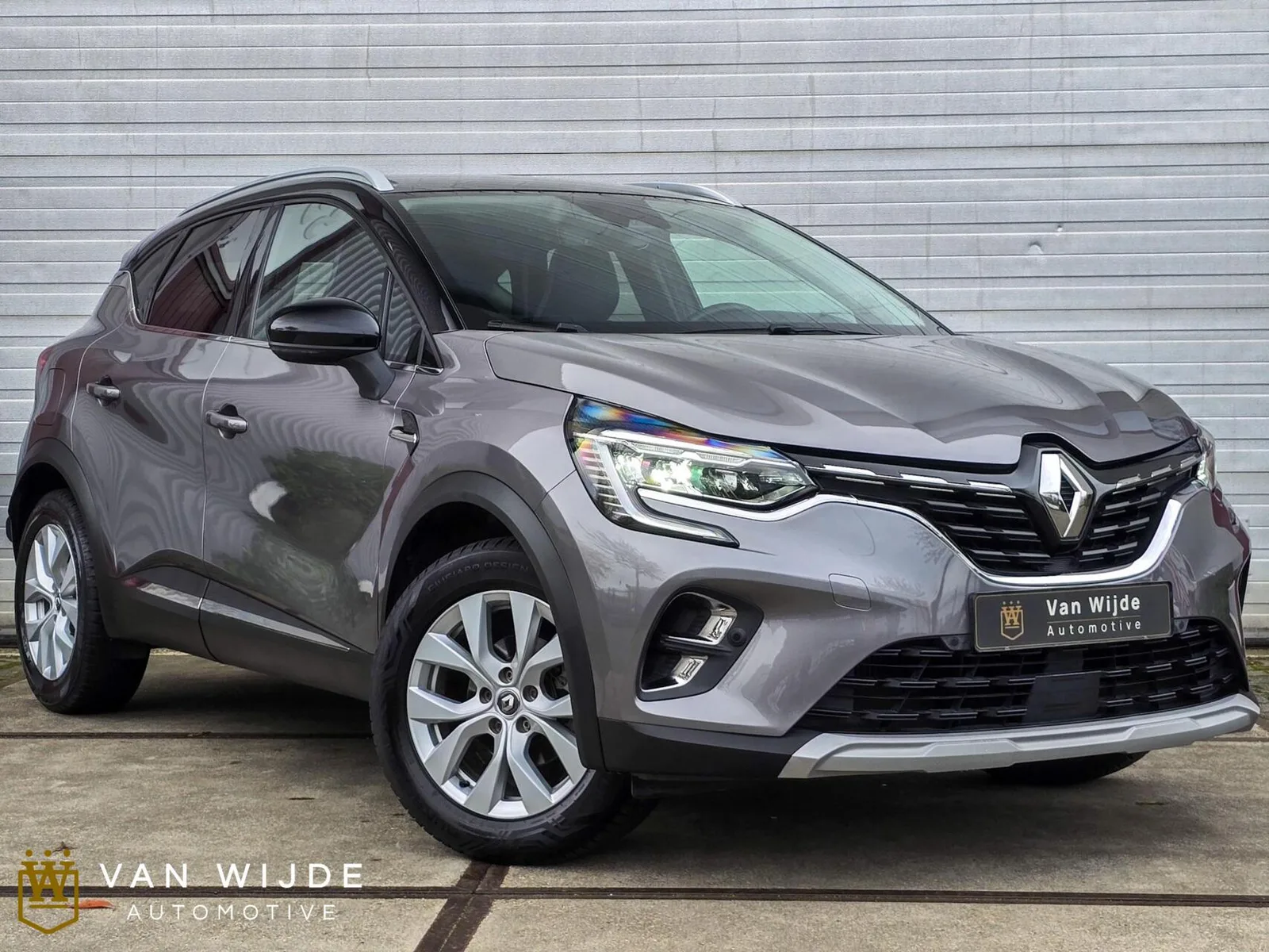 Renault Captur (2020) — foto 1