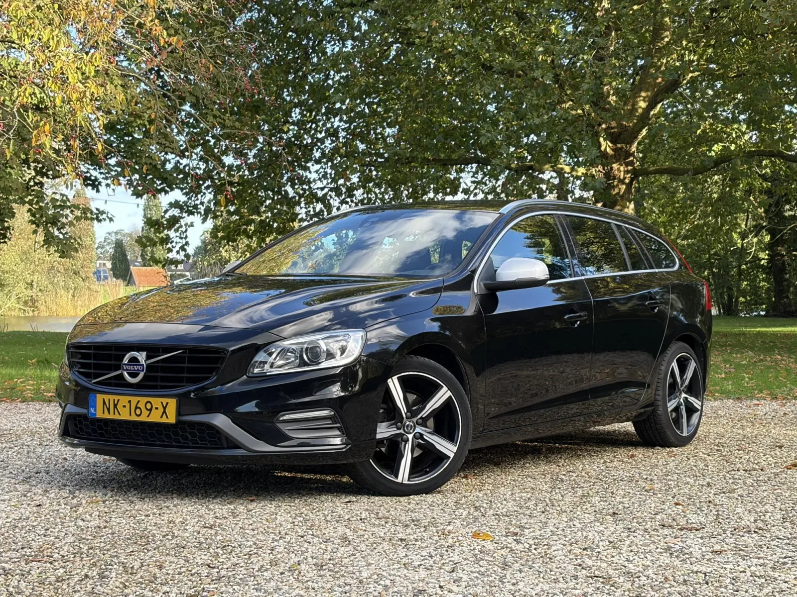 Volvo V60 (2017) — foto 1