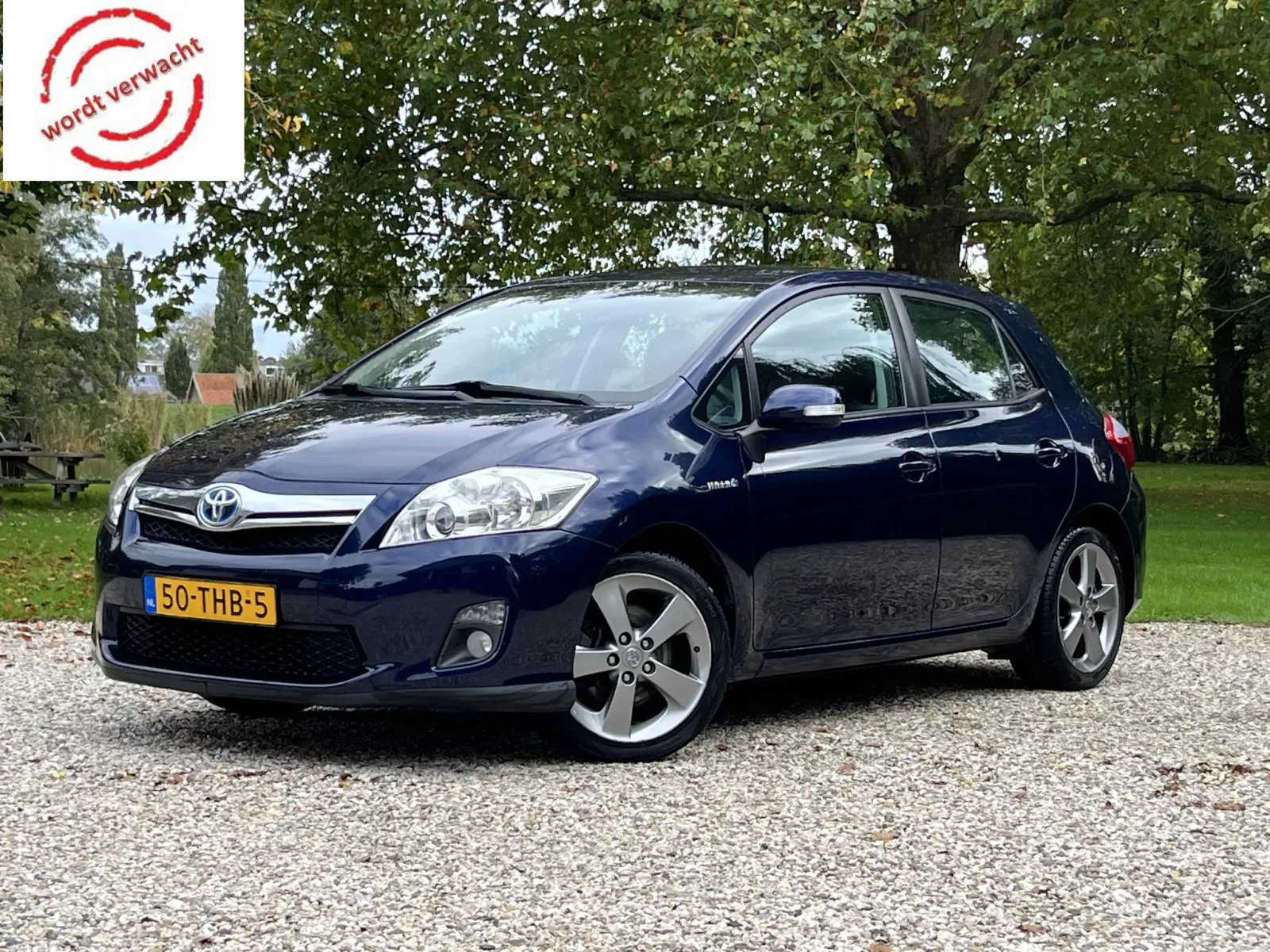 Toyota Auris (2012) — foto 1