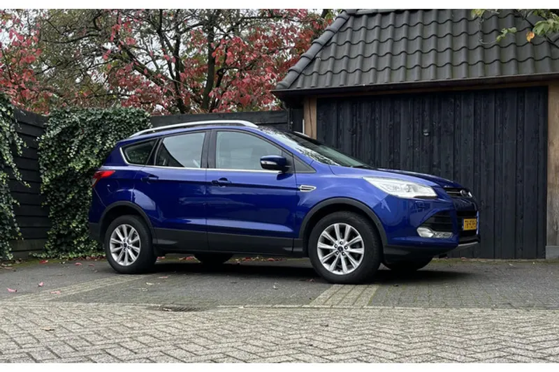 Ford Kuga (2015)