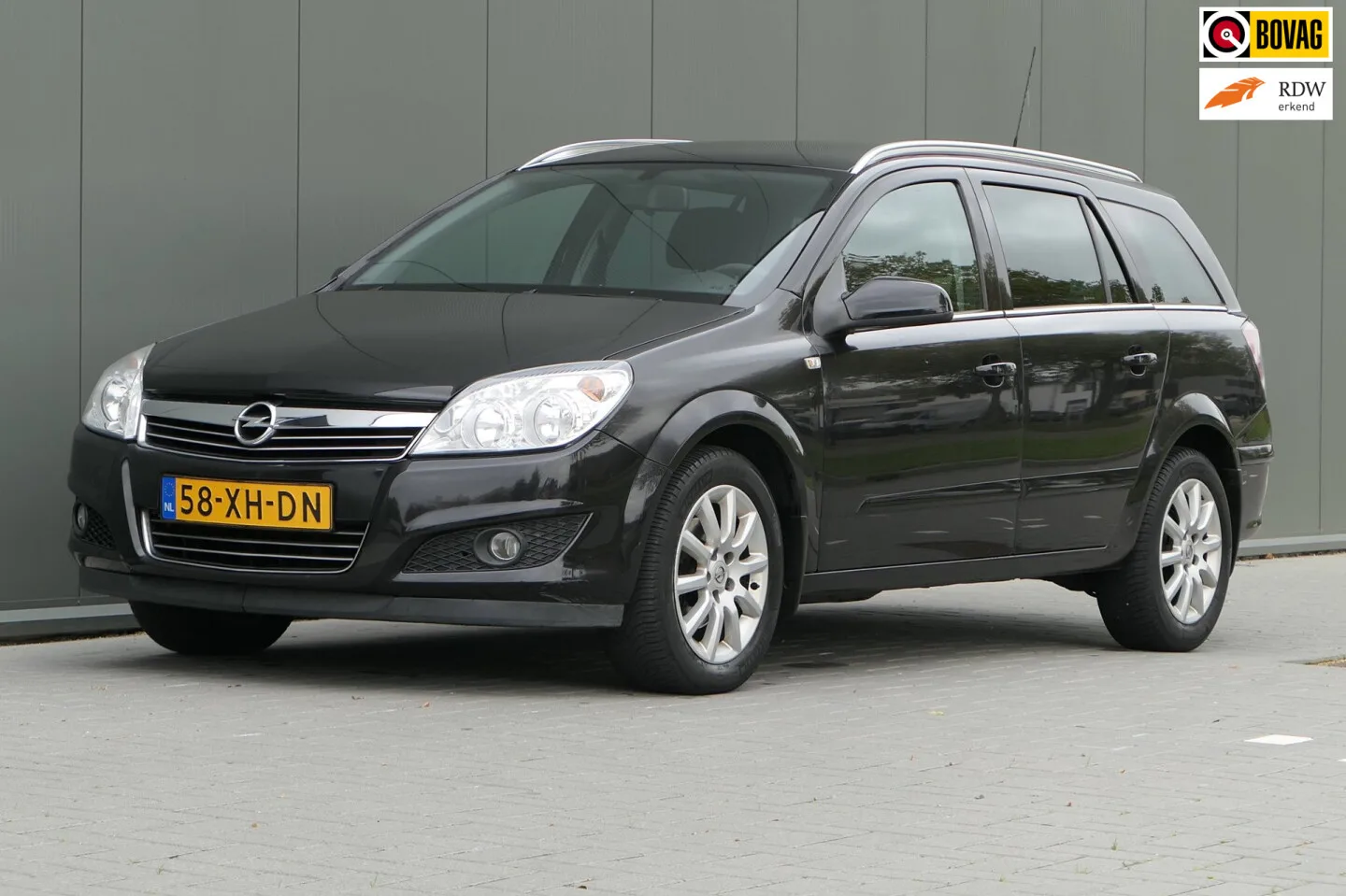 Opel Astra (2007) — foto 1