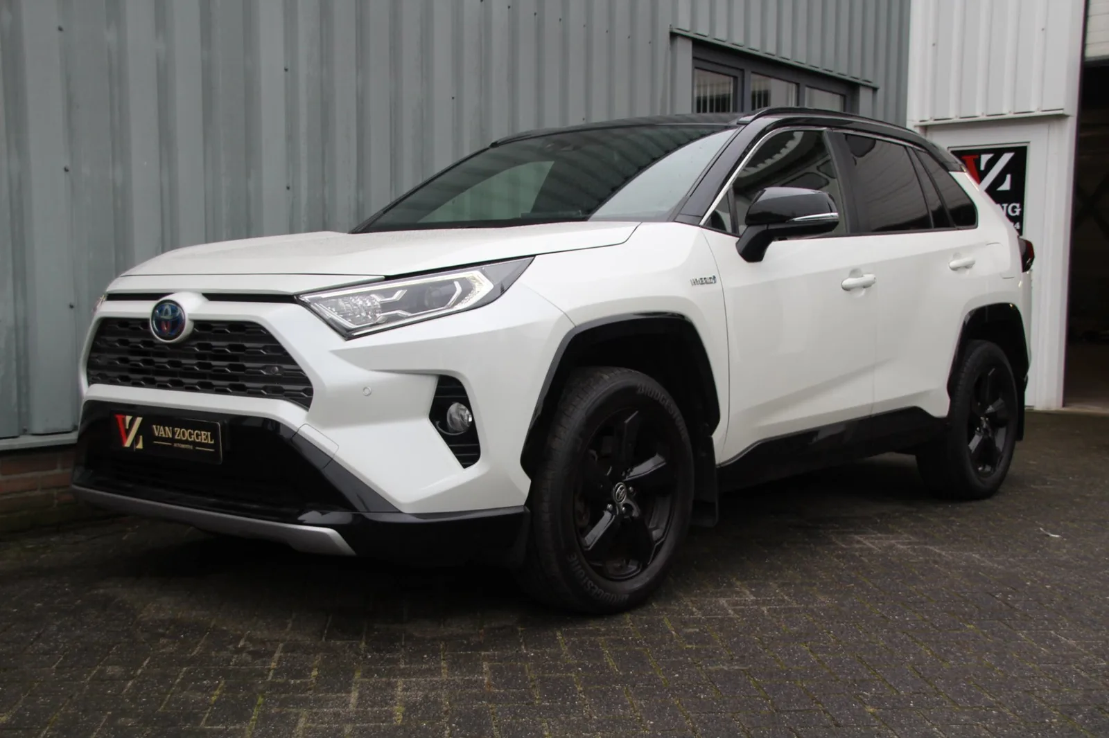 Toyota RAV4 (2020) — foto 1