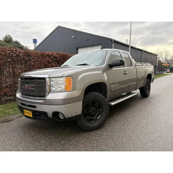 GMC Sierra (2008) — foto 1