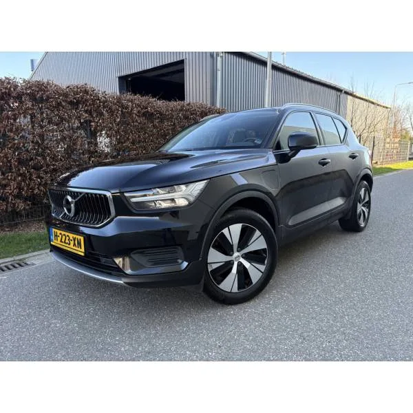 Volvo XC40 (2020) — foto 1