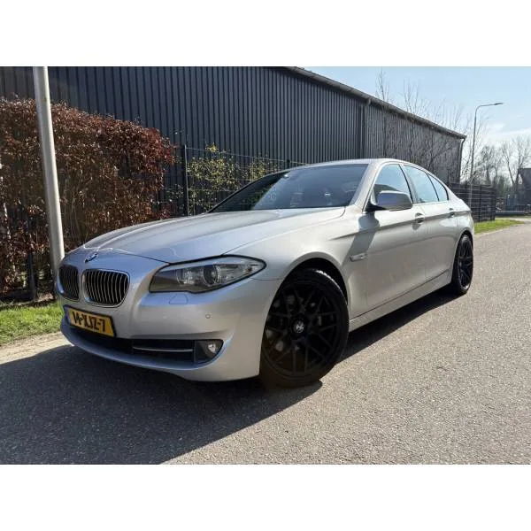 BMW 5-Serie (2012) — foto 1