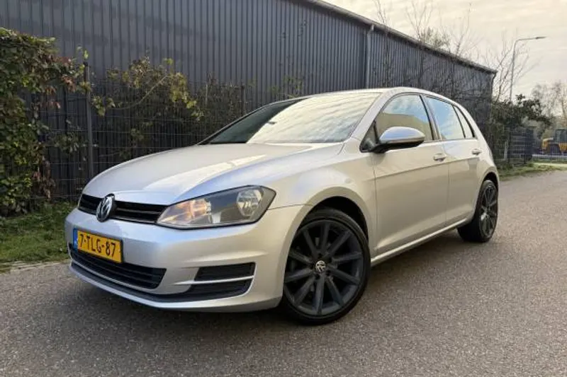 Volkswagen Golf (2014)