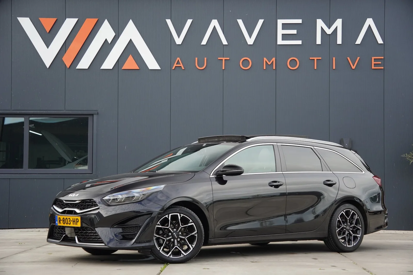 Kia Ceed (2022) — foto 1