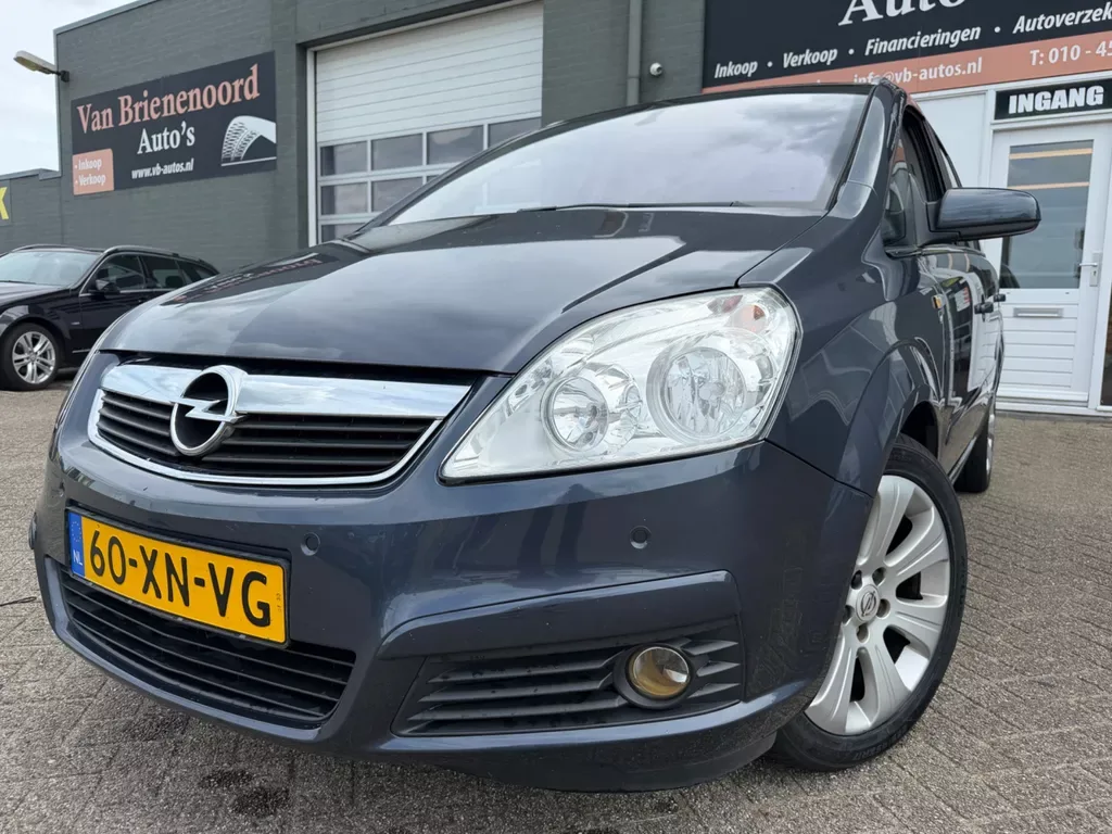 Opel Zafira (2007) — foto 1