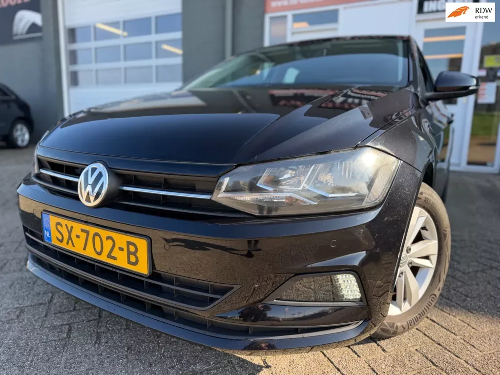 Volkswagen Polo (2017) — foto 1