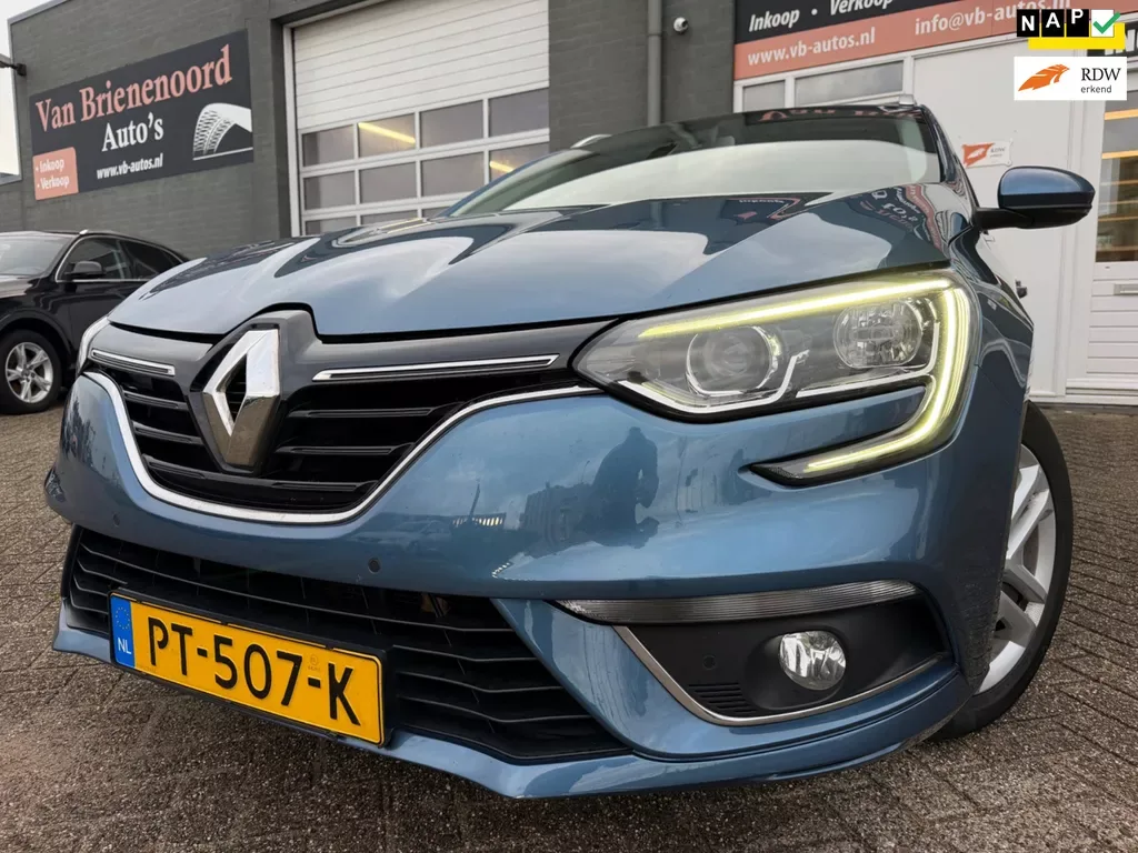 Renault Mégane (2017) — foto 1
